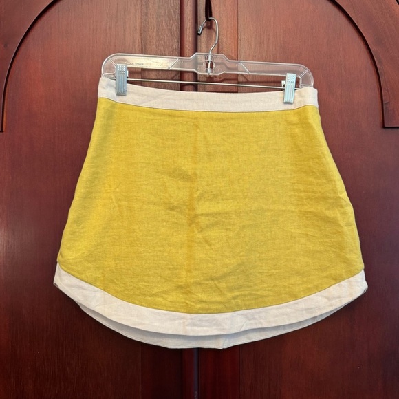 7 for All Mankind Chic Yellow Mini Skirt with Vibrant Design Linen blend Size L - Picture 1 of 8
